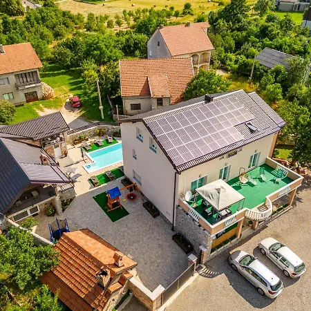 Tomic 4* Gračac